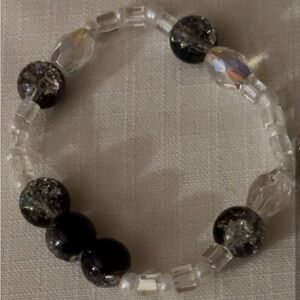 Black  & White crackle glass & crystal bead Bracelet